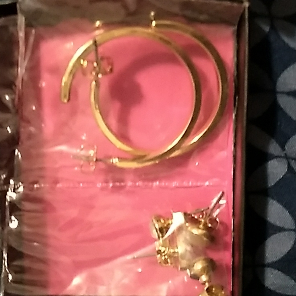 Avon Moonlight Earring Trio